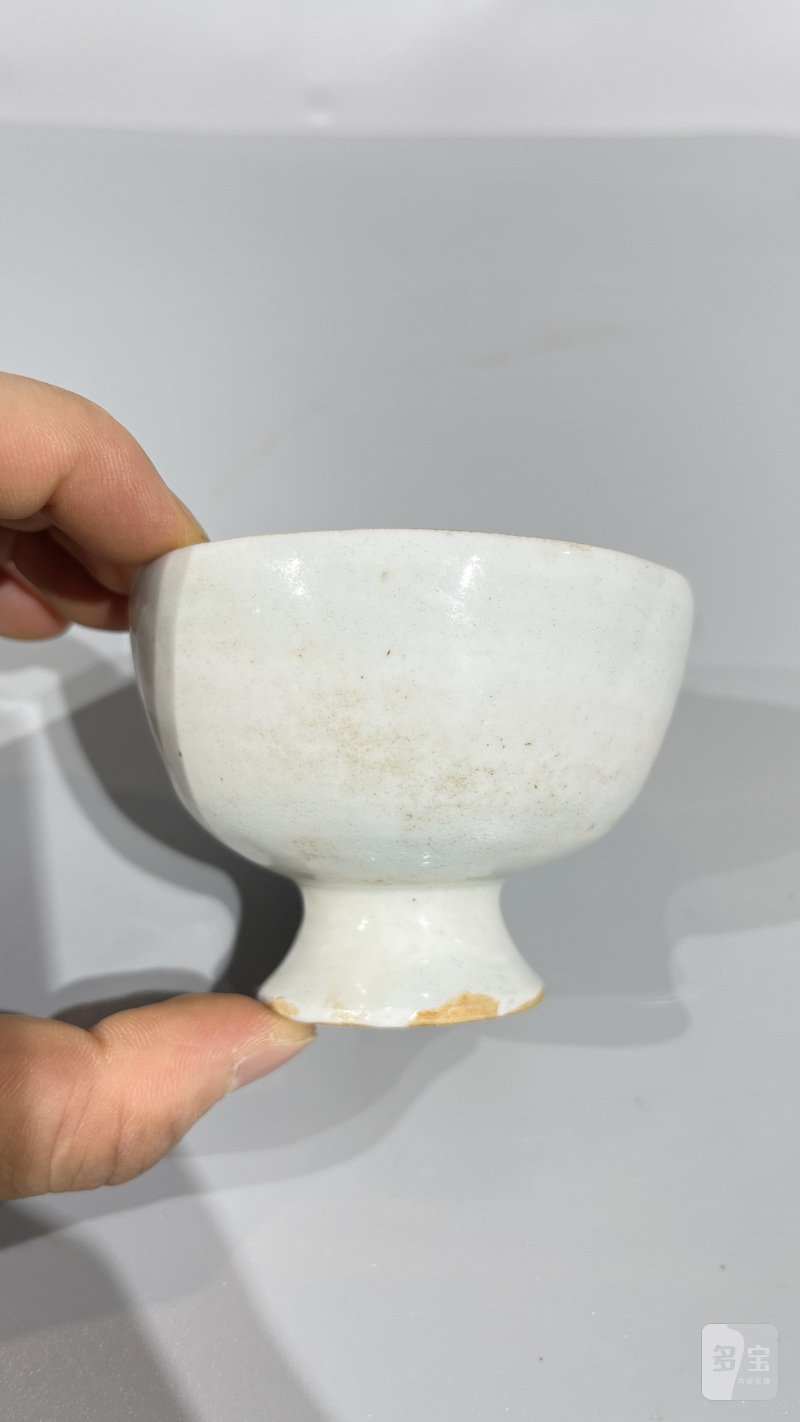 明 青白瓷高足杯 - 图3